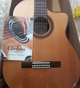 Đàn Guitar Classsic Cordoba C7CE
